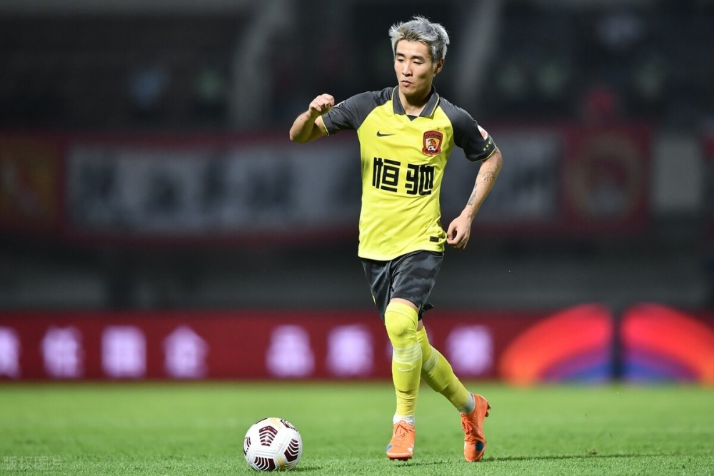  尼姆前锋状态火热，独中两元助球队逃离降级区  